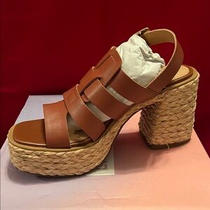 Women's Tan Platform Sandals